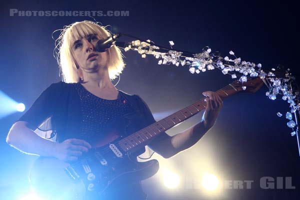 THE JOY FORMIDABLE - 2011-06-24 - PARIS - Hippodrome de Longchamp - Rhiannon Bryan